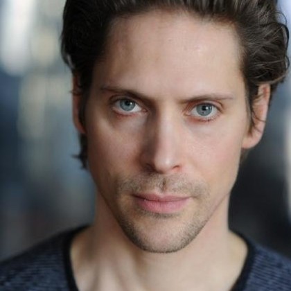 Neil Newbon photo}