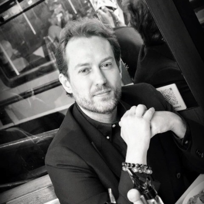 Daniel Jewel photo}