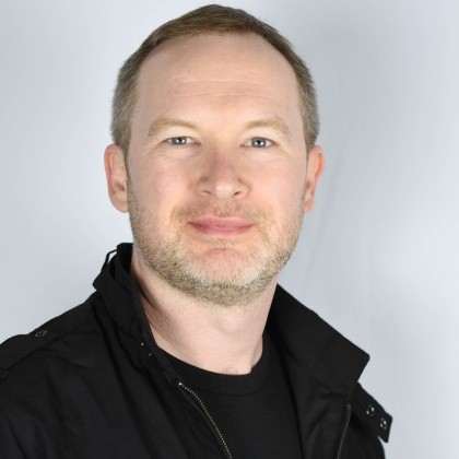 Ian Bolton photo}