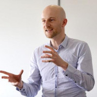 Jon Torrens photo